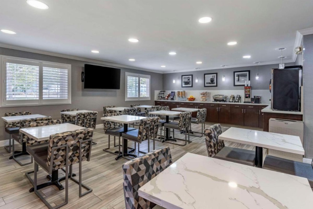 Best Western Plus Vineyard Inn Image 21