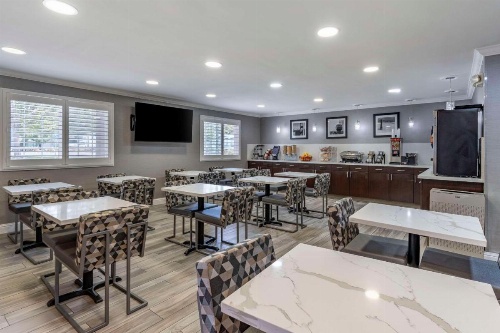 Best Western Plus Vineyard Inn image 21