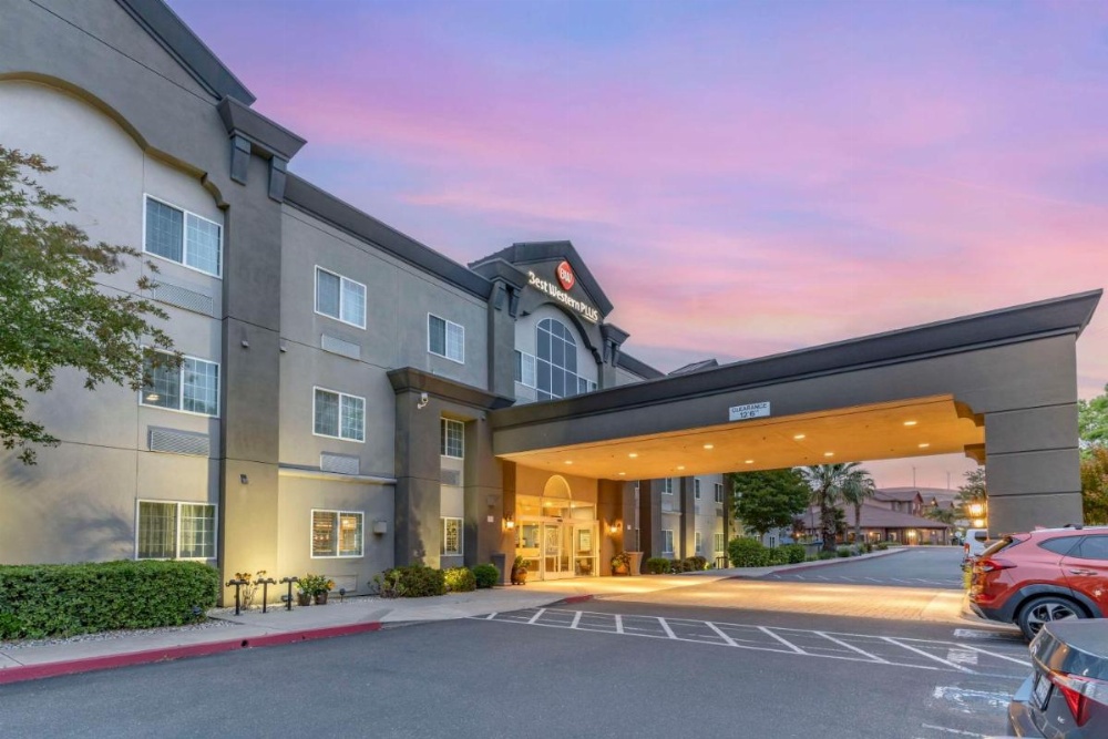 Best Western Plus Vineyard Inn Image 33
